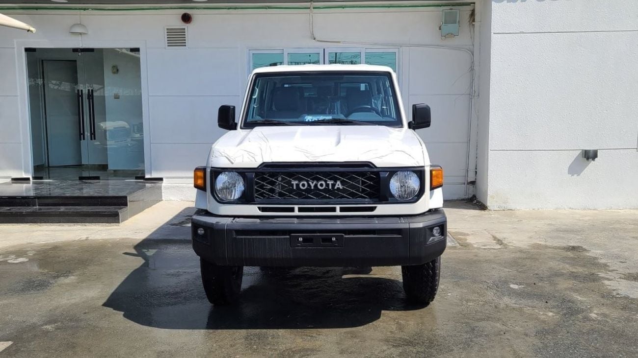 Toyota Land Cruiser 70 Toyota Land Cruiser 76 4.2L STD M/T DSL 2024
