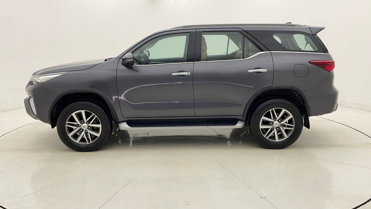 تويوتا فورتونر VXR 4 | بدون دفعة مقدمة | اختبار القيادة في المنزل