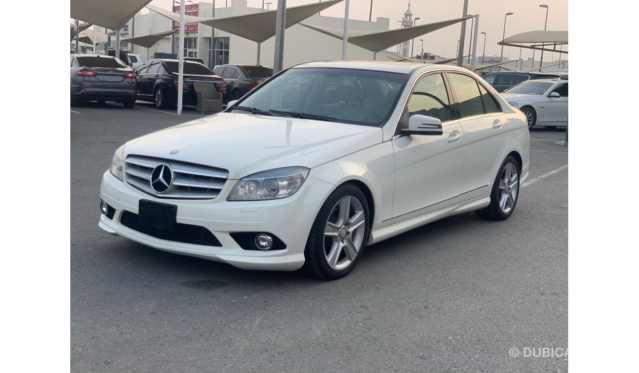 مرسيدس بنز C 300 Mercedes C300_2010_Excellend_Condihin