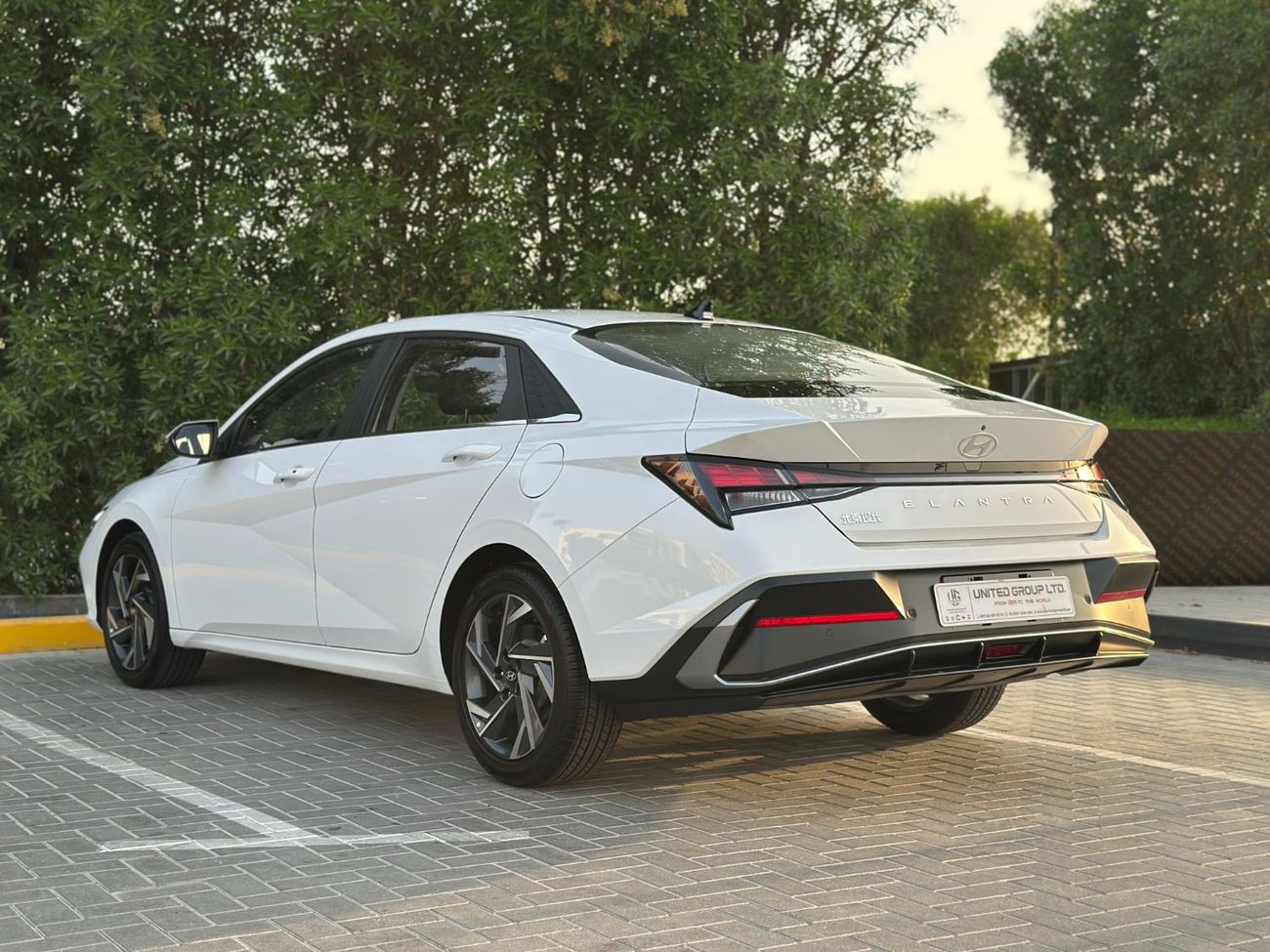 Hyundai Elantra Elantra Luxury
