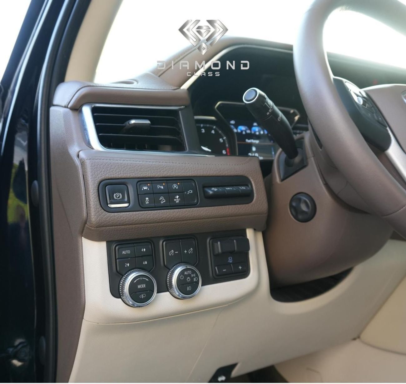 GMC Yukon Denali 6.2L (8 Seater)