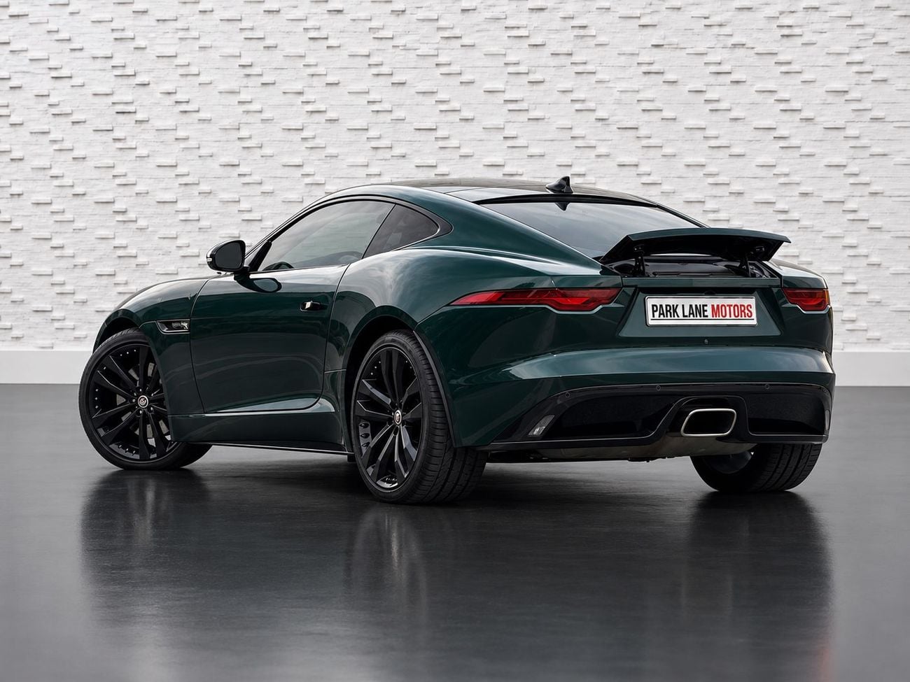 جاكوار F Type آر - ديناميك