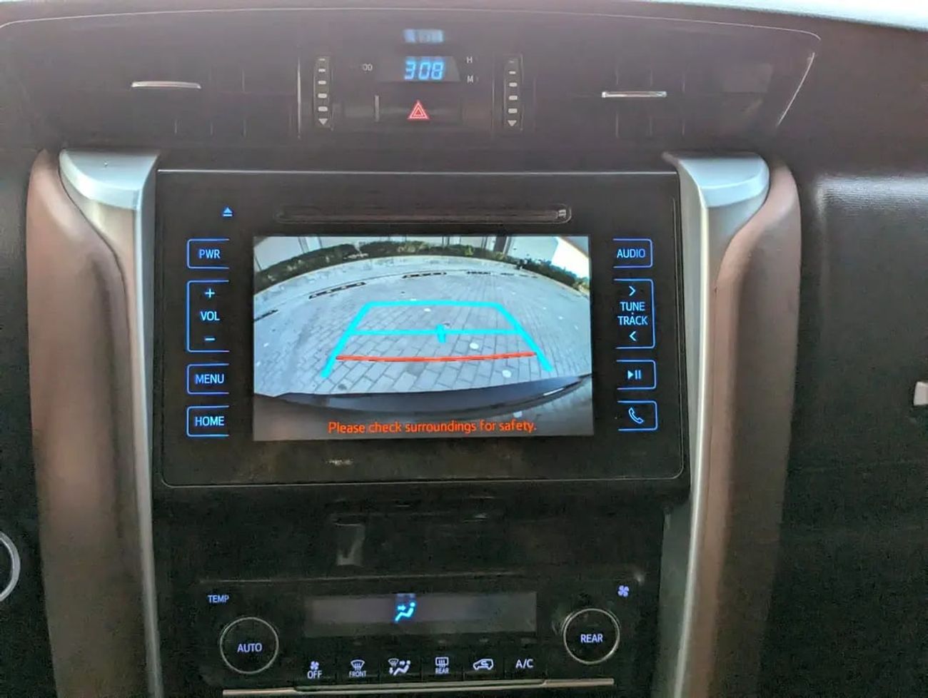 تويوتا فورتونر FACELIFTED GXR V6 4.0L GCC IN EXCELLENT CONDITION