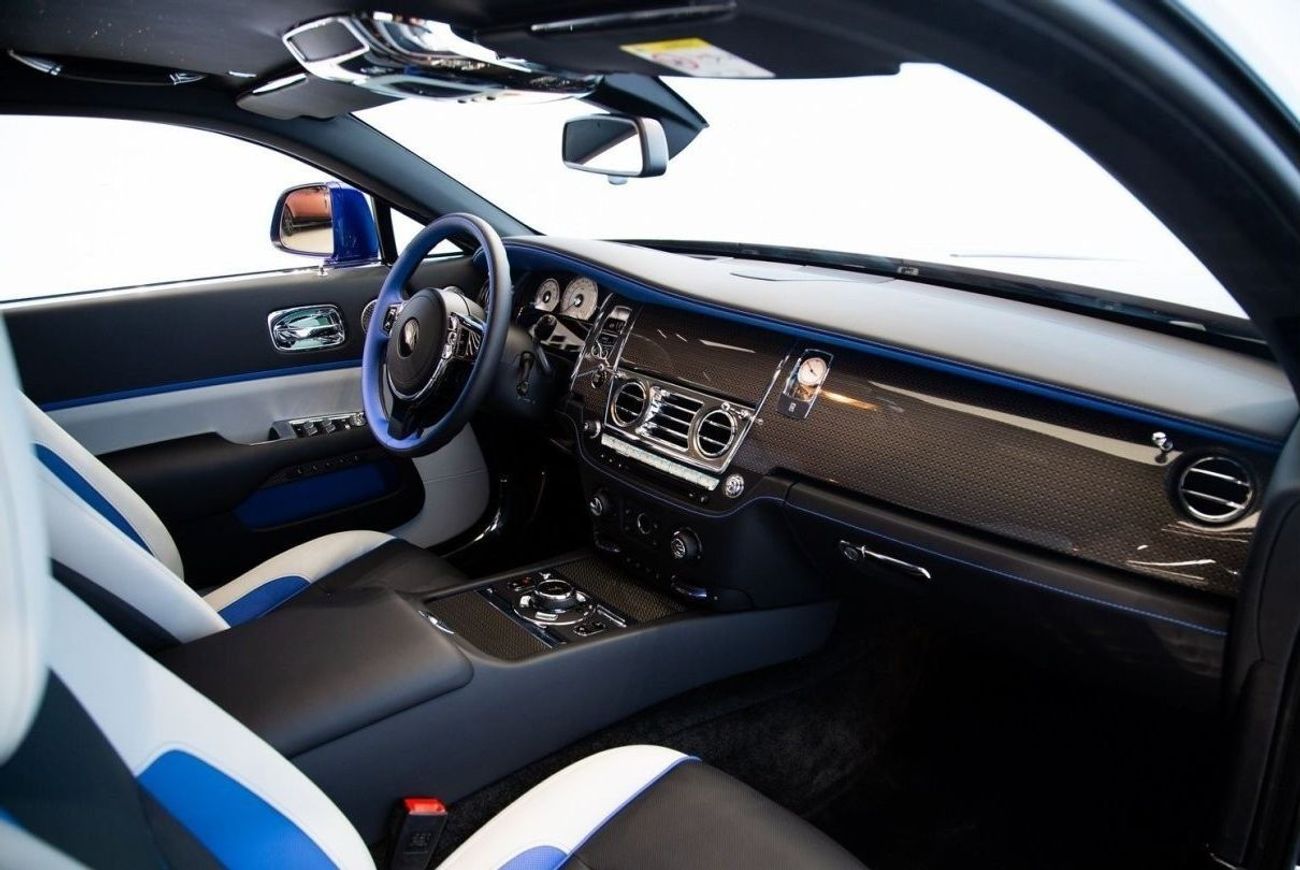 Rolls-Royce Wraith BLACK BADGE