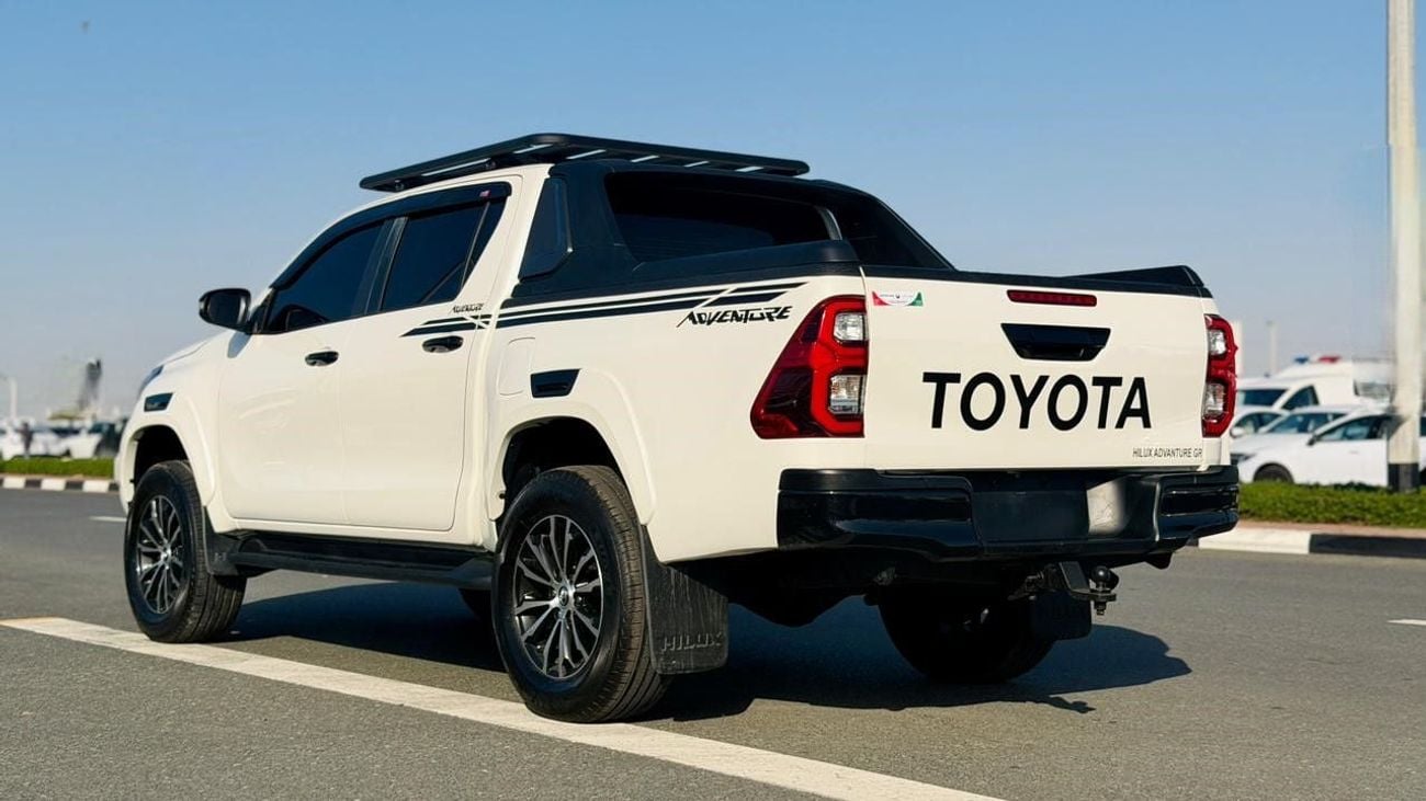 تويوتا هيلوكس 2019 | 2.8L DIESEL ENGINE | AT | RHD | ROOF RACK | SPORTS BAR | TOW HITCH | MULTIMEDIA SCREEN | PREM