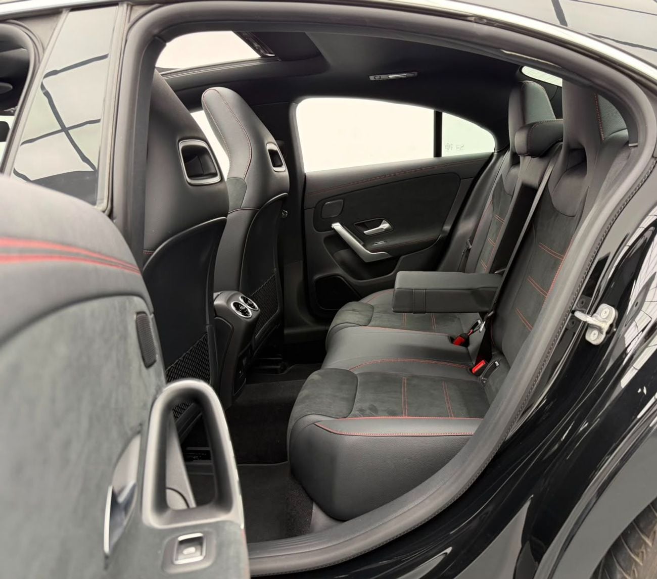 Mercedes Benz CLA 200 PREMIUM PLUS
