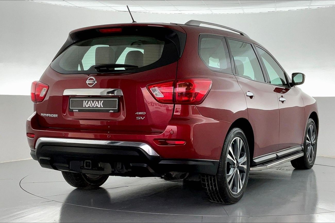 Nissan Pathfinder SV