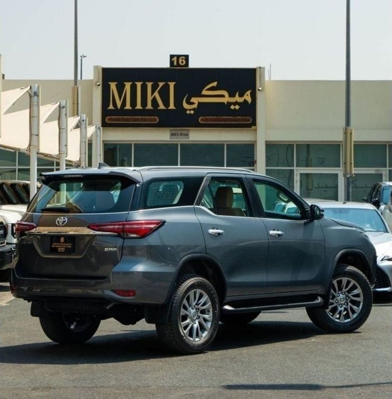 Toyota Fortuner SR5 Full Option | 2.4 | v4 | Diesel | Export **