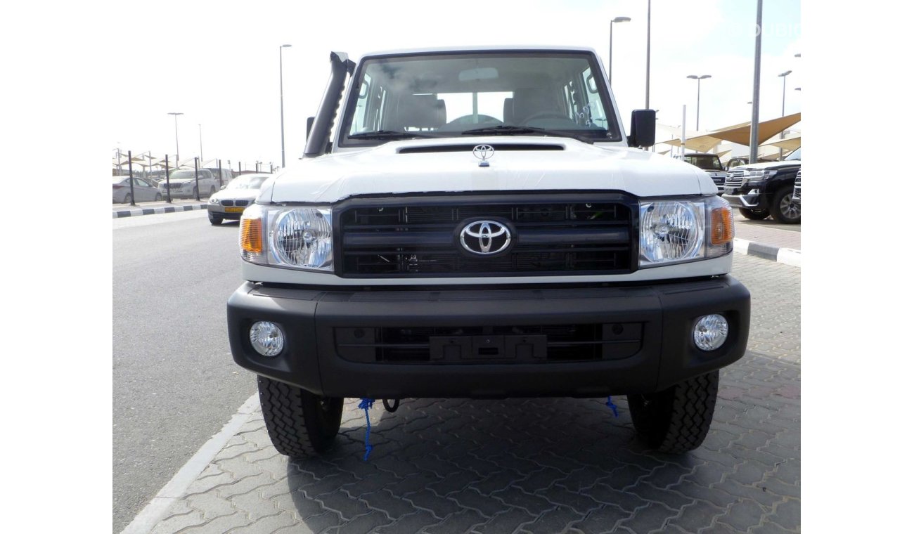 Toyota Land Cruiser Pick Up