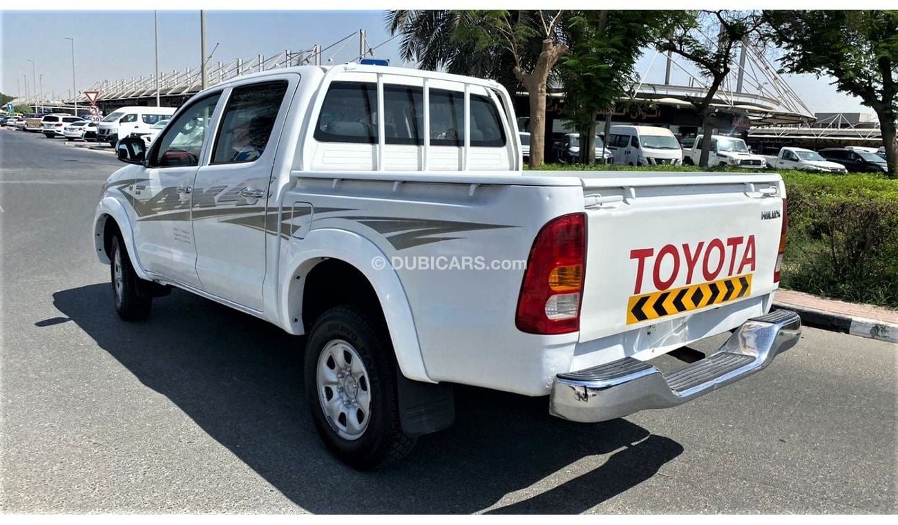 Toyota Hilux DIESEL 4X4 DOUBLE CABIN ,MANUAL GEAR