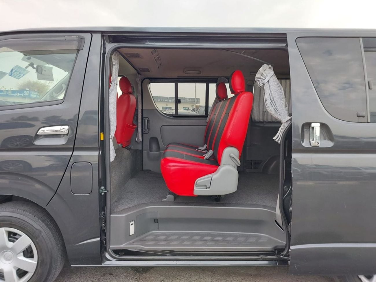 Toyota Hiace (RAMADAN OFFER) TOYOTA HIACE VAN RHD 2006 MODEL 2.0 L PETRO AUTOMATIC(PM49614)