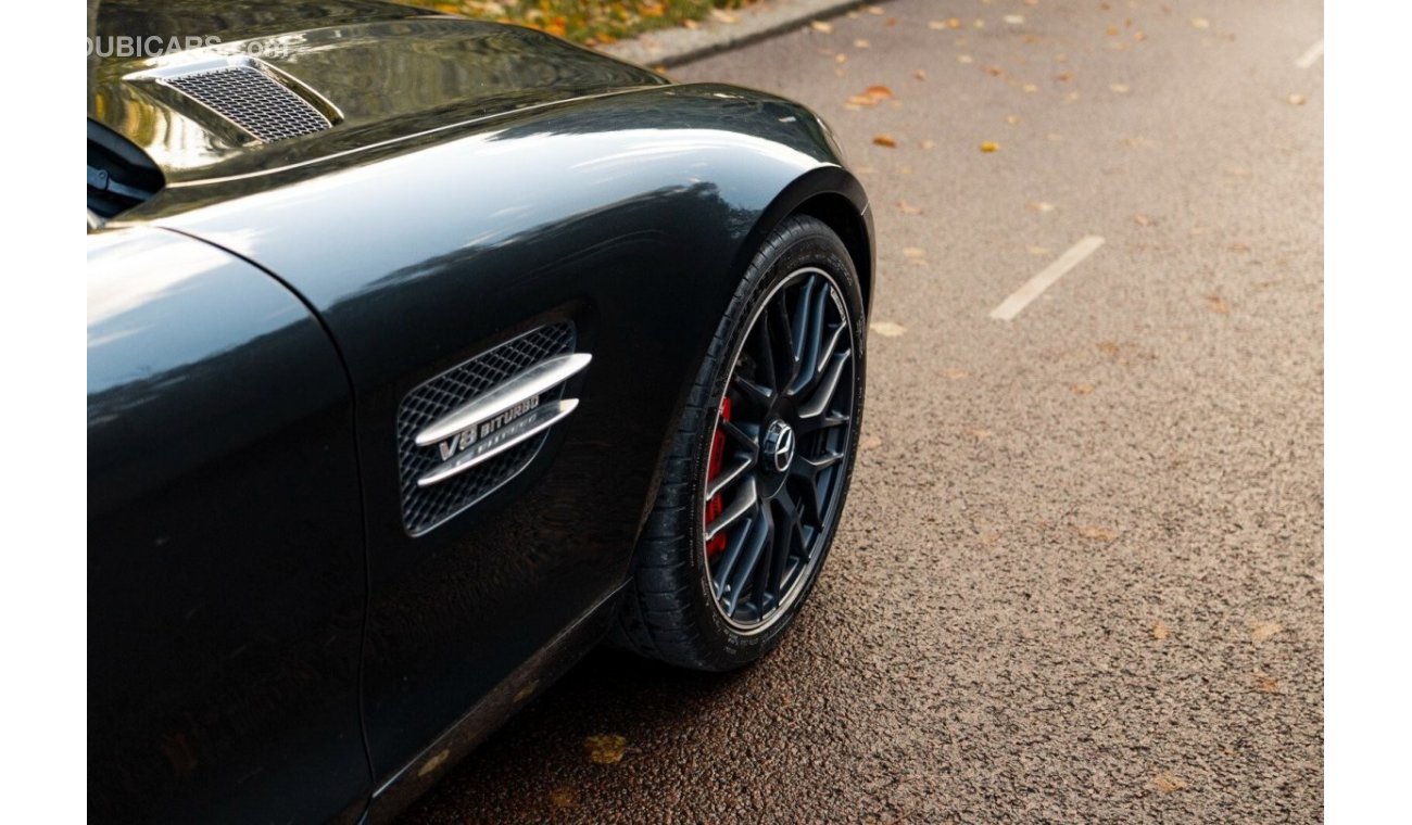 Mercedes-Benz AMG GT GT S Premium 2dr Auto 4.0 (RHD) | This car is in London and can be shipped to anywhere in the world