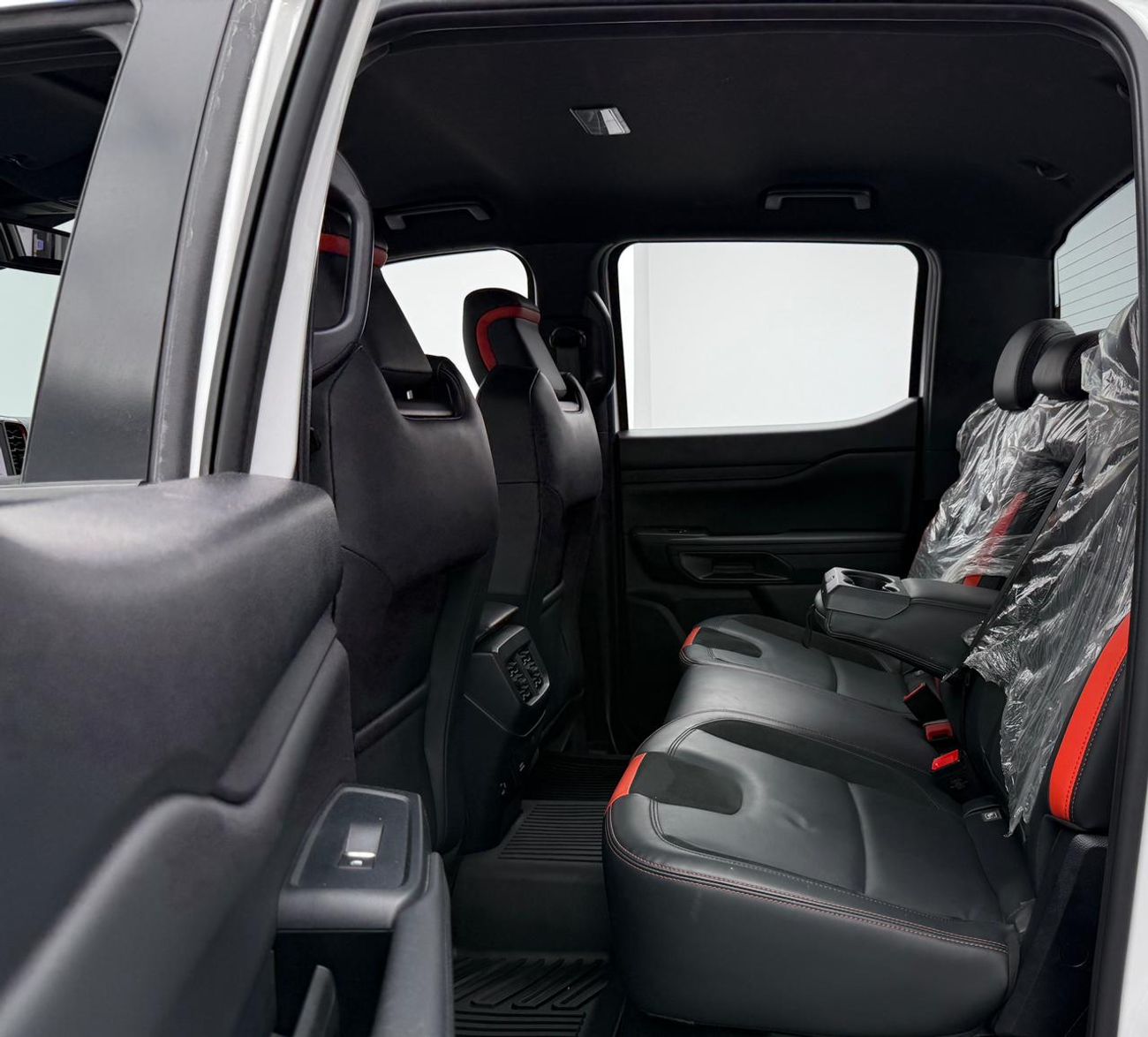 فورد رينجر رابتور 2024 Ford Ranger Raptor, June/2029 Ford Warranty + Service Package, Ford Full Service History, GCC