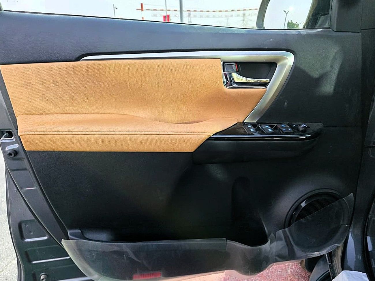 تويوتا فورتونر VX1 4.0L