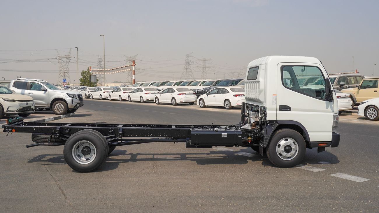 ميتسوبيشي فوسو كانتير Brand New Mitsubihsi Fuso Canter 2025 Export M/T |White/Black|CANTER-100-LWB-5T|