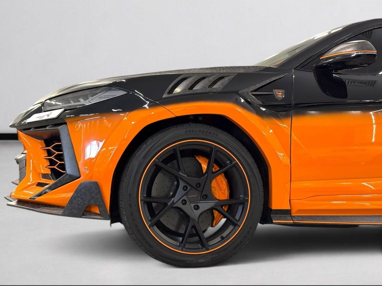 Lamborghini Urus STD AED 12,780 P.M | 0% DOWN PAYMENT | LAMBORGHINI URUS MANSORY VENATUS EVO S P900 | 4.0L TWIN-TURBO