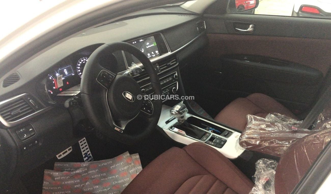 كيا أوبتيما جي تي لاين