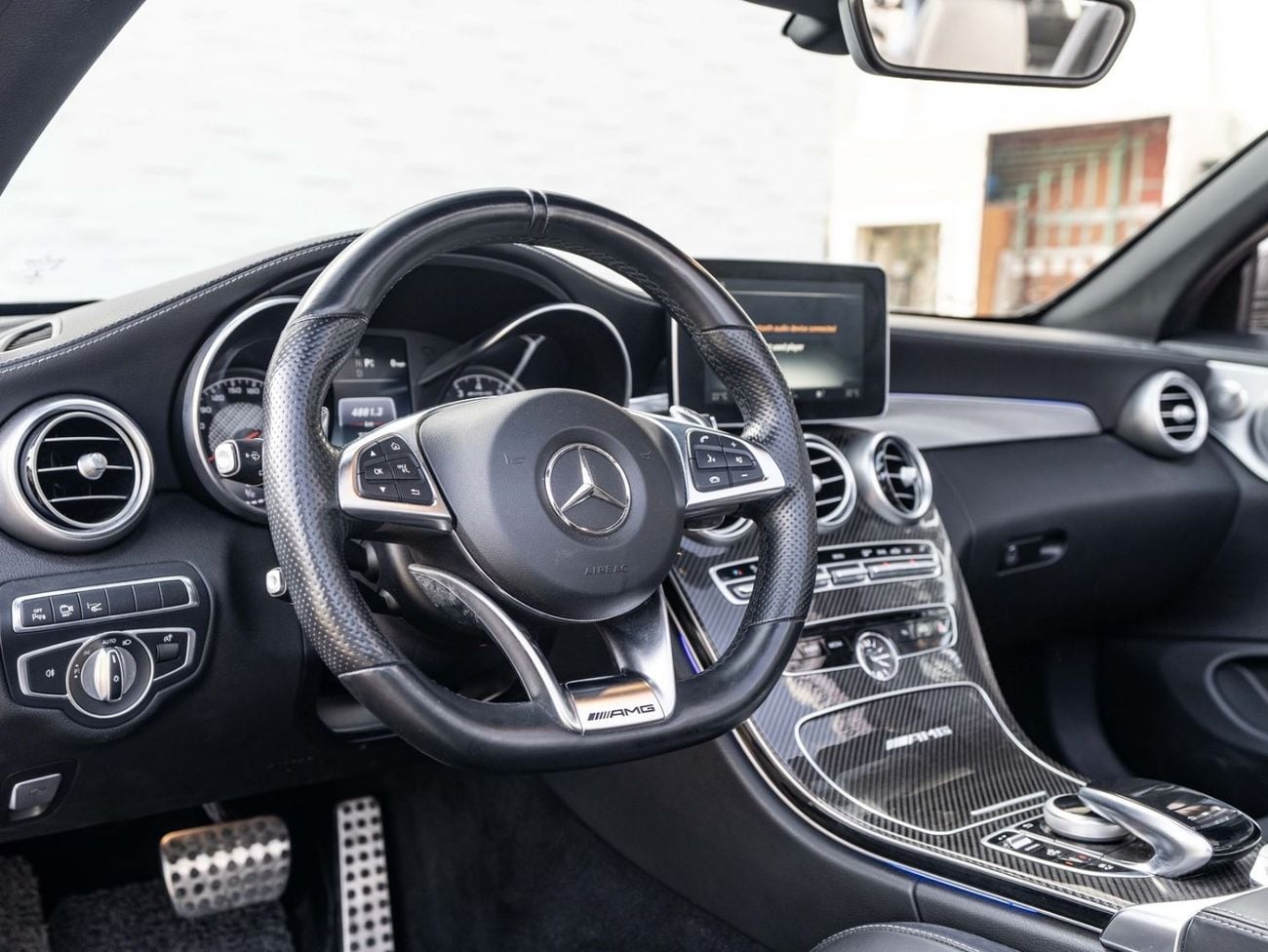 Mercedes Benz C63 AMG