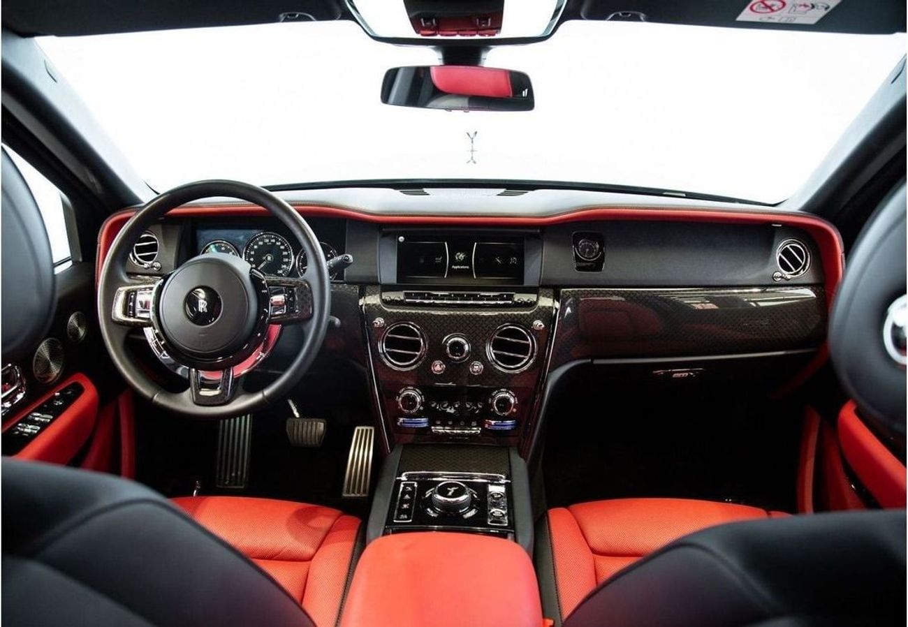 رولز رويس كولينان BLACK BADGE