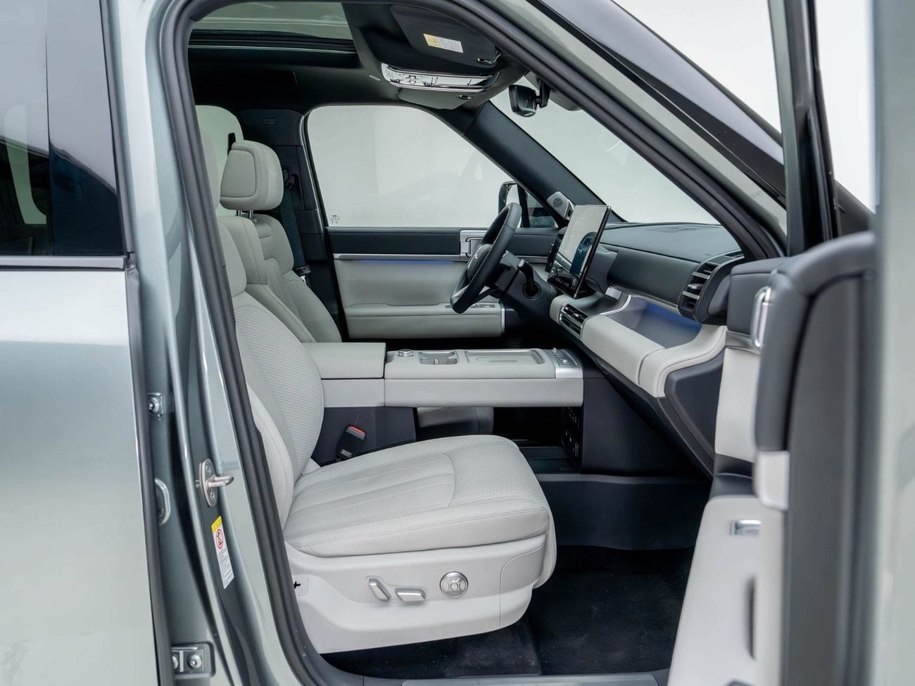 BYD Leopard Titanium 7 grey-white