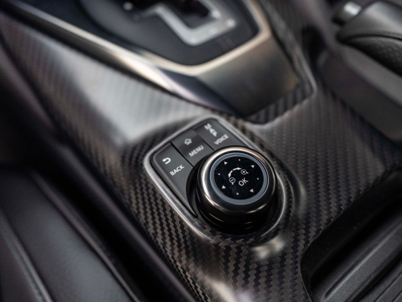 نيسان جي تي ار Premium 3.8L (2 Seater)