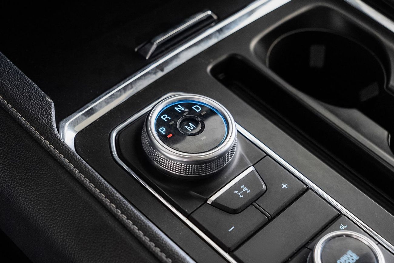 فورد إكسبيديشن XLT 3.5L (380 HP) 4WD