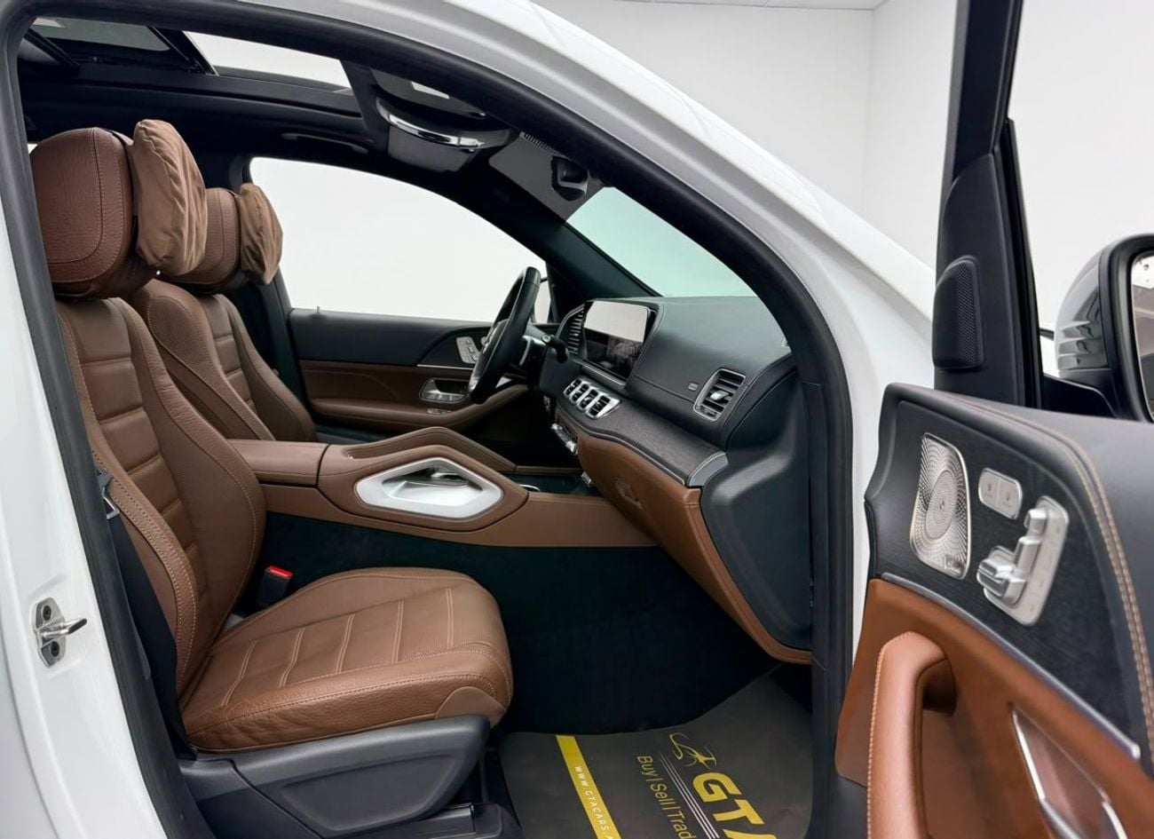 مرسيدس بنز GLS 450 4M PREMIUM 2025 Mercedes Benz GLS450 4MATIC Premium Plus, 2030 MB Warranty, Full MB Service History, GCC