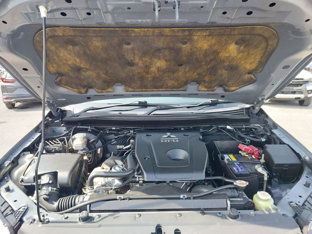 Mitsubishi Triton (RAMADAN OFFER) MITSUBISHI TRITON PICKUP RHD 2018 MODEL 2.4 L DIESEL AUTOMATIC(PM08743)