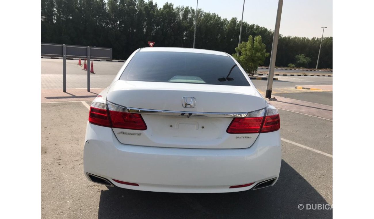 Honda Accord 2015 gcc very celen car