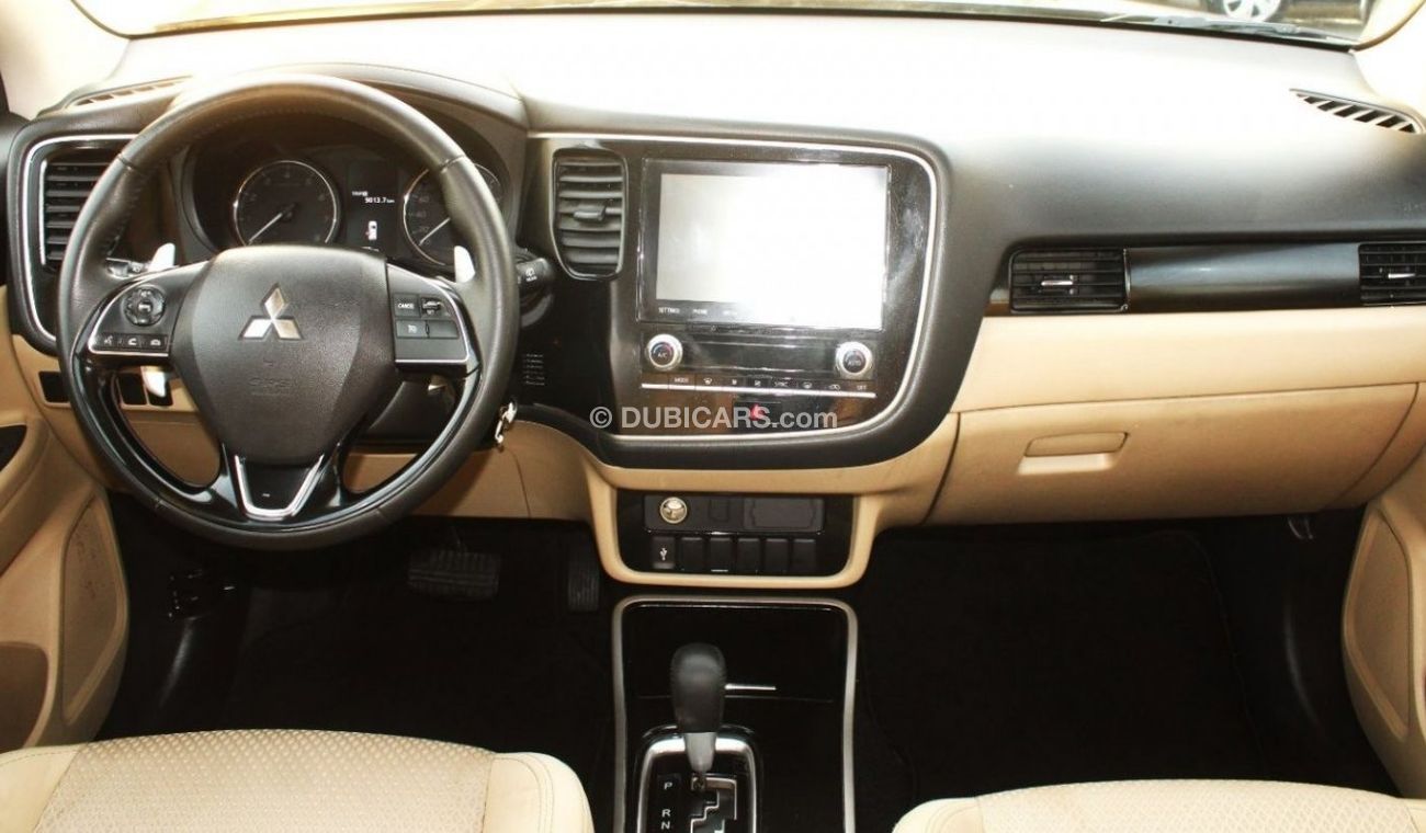 Mitsubishi Outlander GLS Mitsubishi Outlander 2020 GCC, 4 wheel, in excellent condition