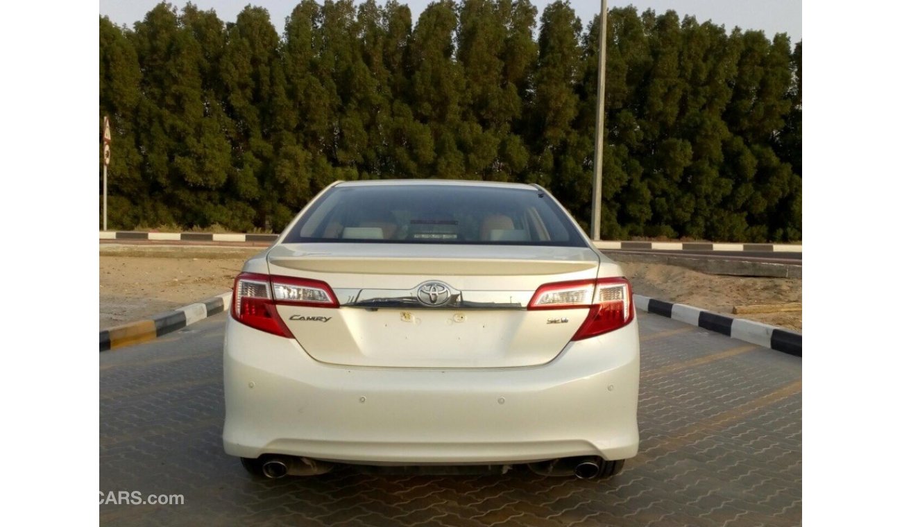 Toyota Camry 2015 SE+ REF#696