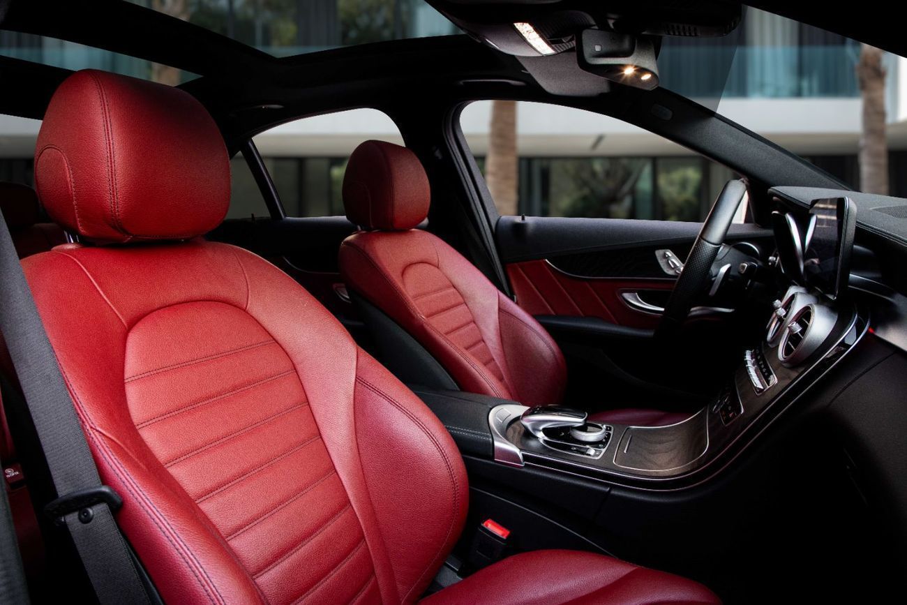 مرسيدس بنز C 200 C 200 | 2,389 P.M | 0% Downpayment | AMG KIT | Pristine Condition!