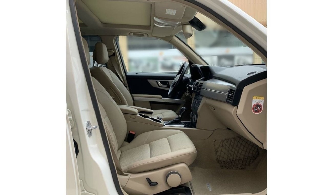 مرسيدس بنز GLK 300 GCC - MERCEDES-BENZ - GLK 300 - 2012 - PANORAMIC ROOF - EXCELLENT CONDITION -