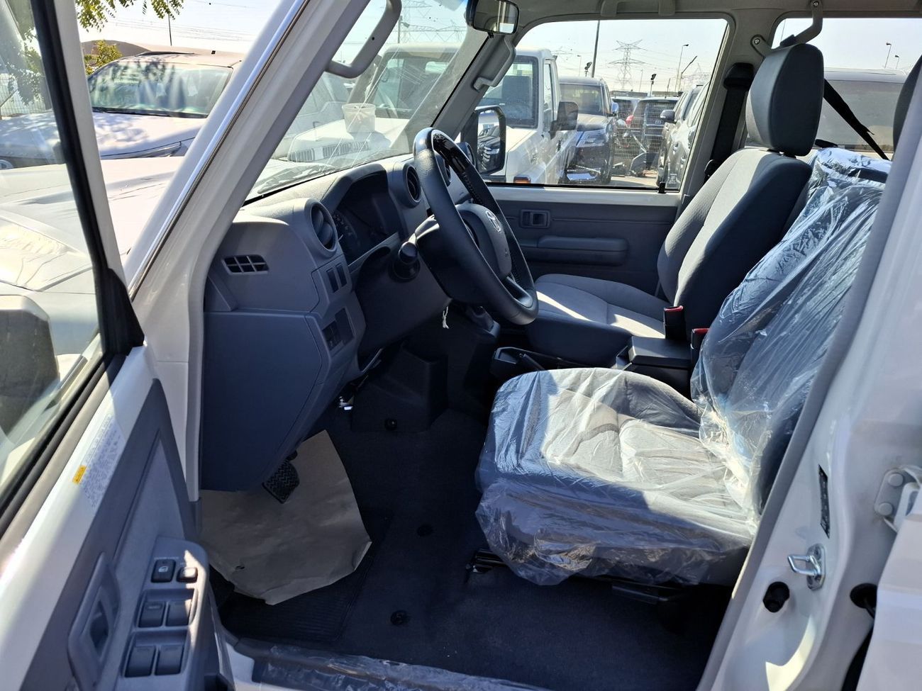 Toyota Land Cruiser 70 LX 2.8L  LX 2.8L