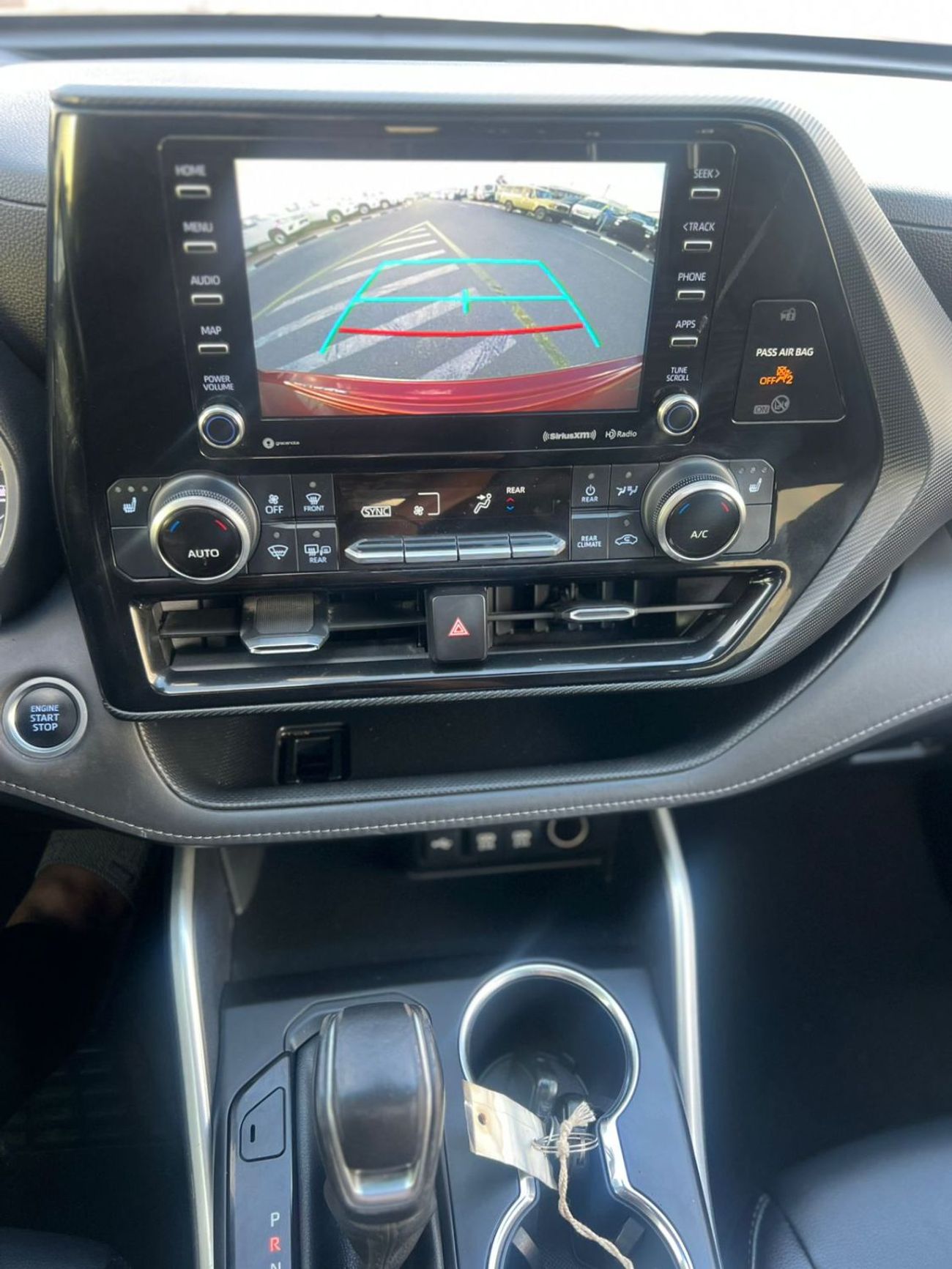 تويوتا هايلاندر 2021 Toyota Highlander XSE AWD Full Option - 3.5L V6 - Rear Camera & Sensor - Sunroof - Leather Seat