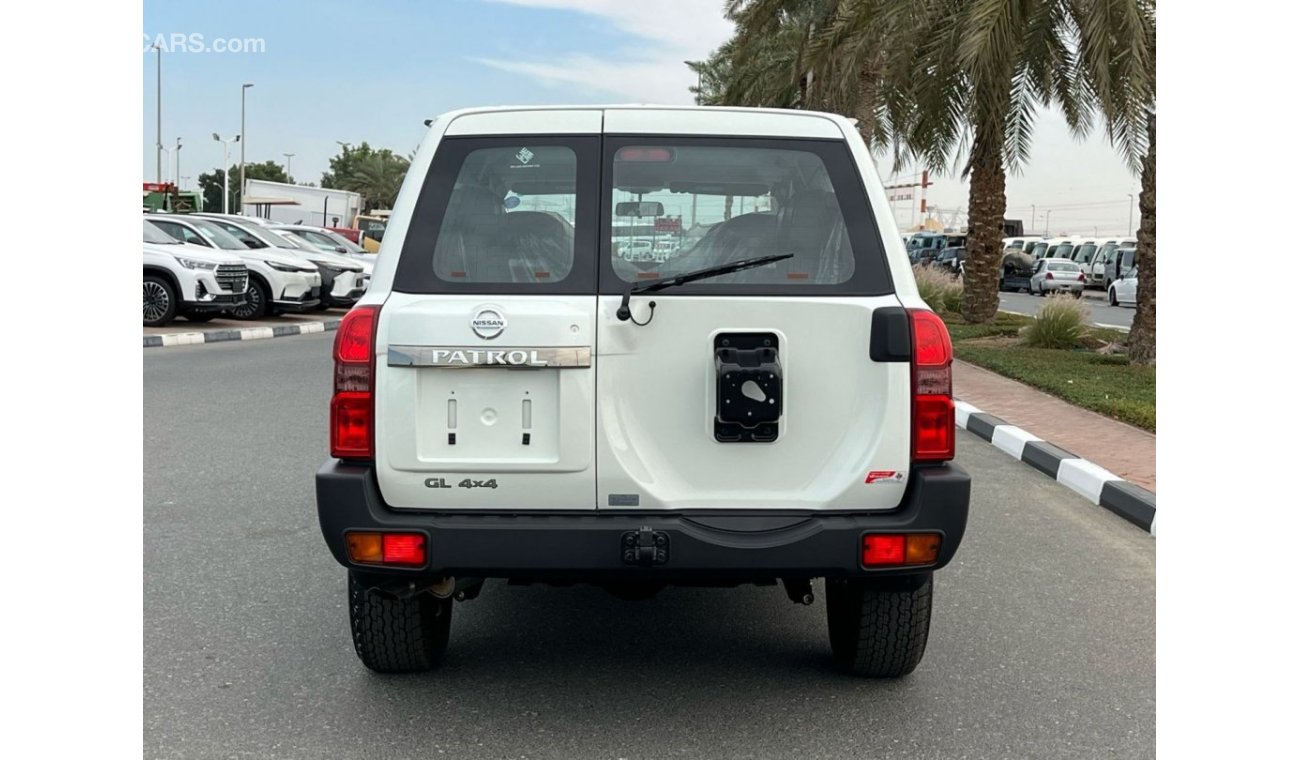 Nissan Patrol Safari PATROL GL 4.8L 7 SEATER