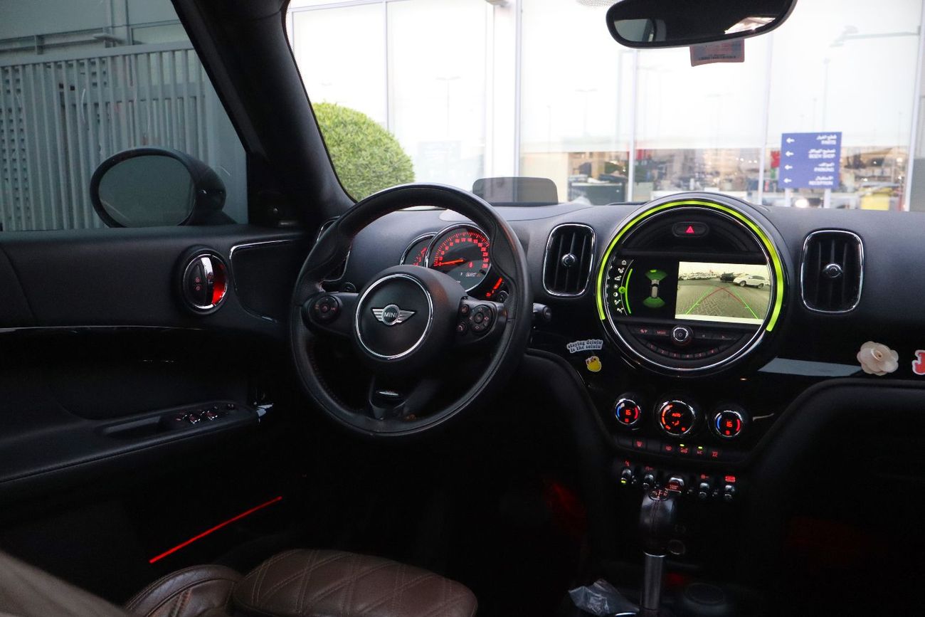 ميني كوبر إس كونتري مان