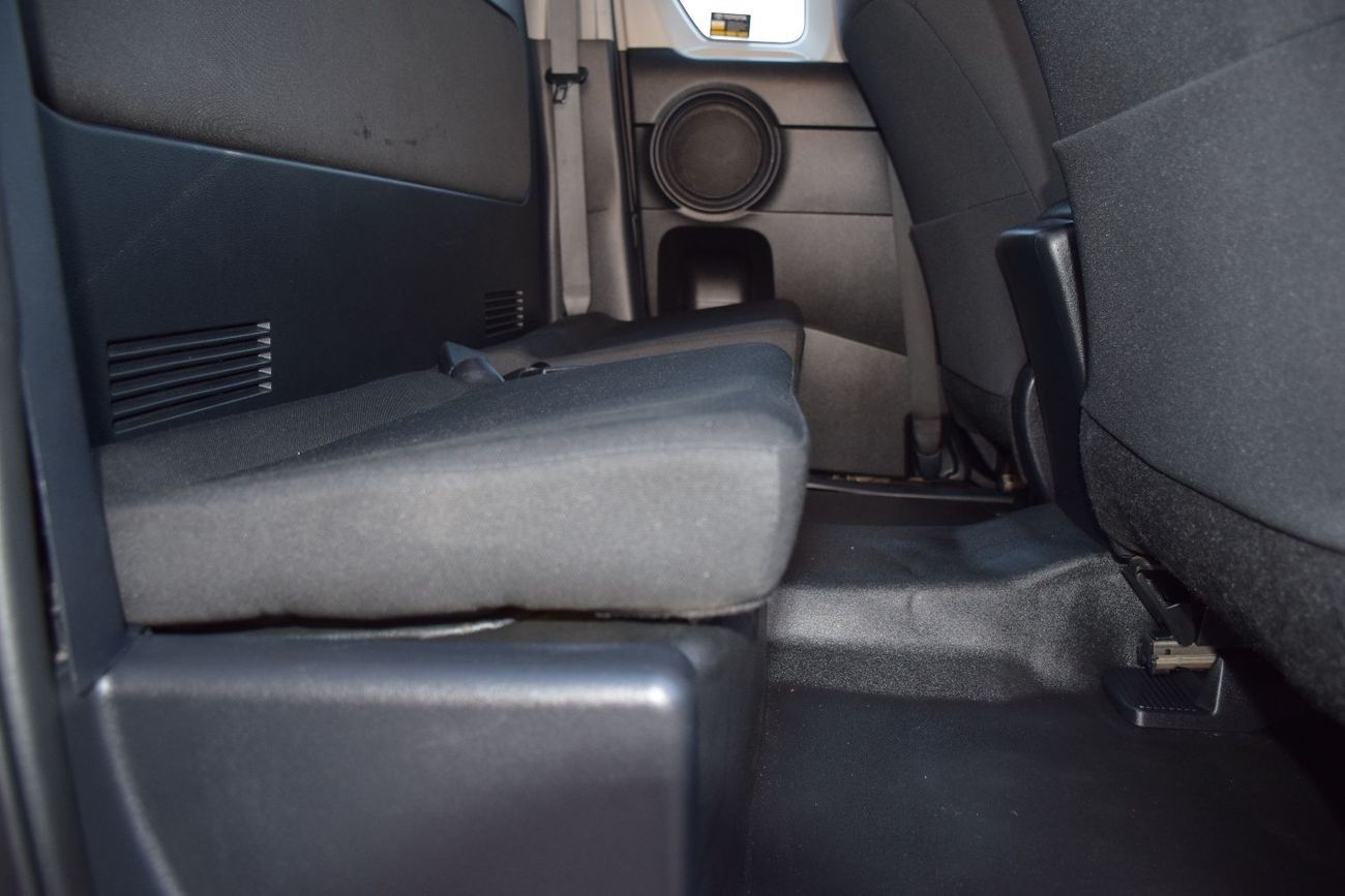 تويوتا هيلوكس S GLX 2.8L 4WD A/T