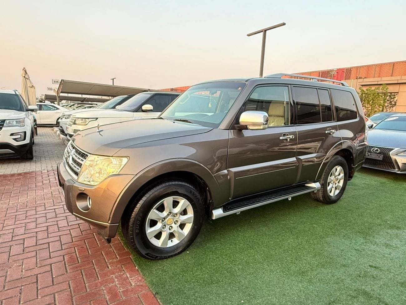 ميتسوبيشي باجيرو GLS HIGHLINE فول بانوراما مفتاحين وكاله