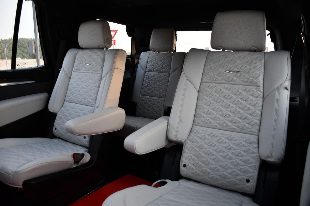 Cadillac Escalade Premium Luxury Platinum 6.2L 4WD