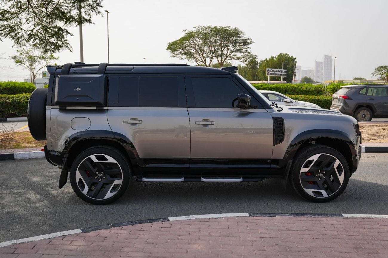 Land Rover Defender P400 110 X 3.0L (5 Seater)