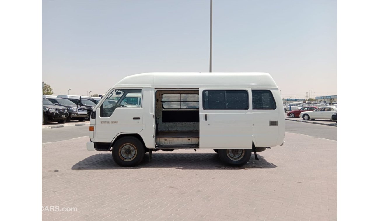 Toyota Dyna TOYOTA DYNA VAN RIGHT HAND DRIVE (PM1295)