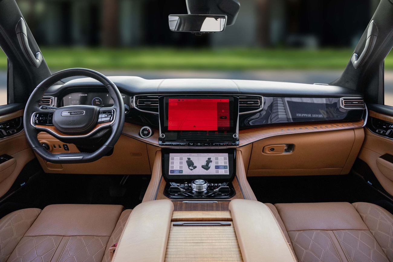 Jeep Grand Wagoneer Grand Wagoneer Series III | 4,700 P.M | 0% Downpayment | Fantastic Condition!