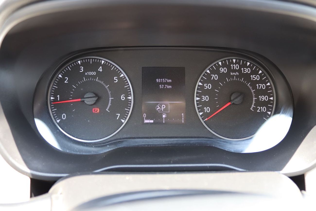 Renault Duster ACCIDENTS FREE - GCC - PERFECT CONDITION INSIDE OUT - ENGINE 1600 CC - FULL OPTION