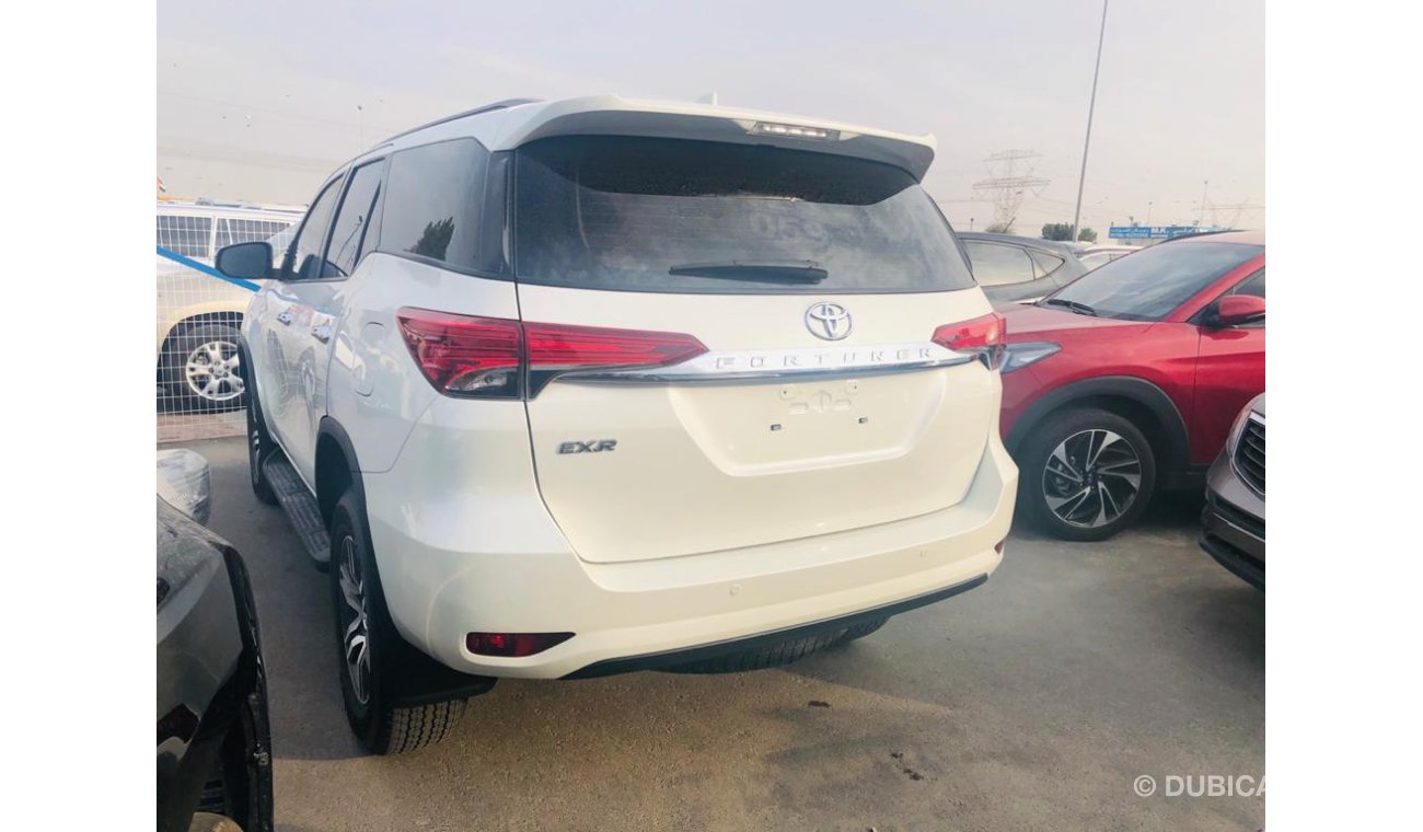 Toyota Fortuner FOG LIGHTS-LEATHER SEATS-ALLOY WHEELS-READY TO EXPORT