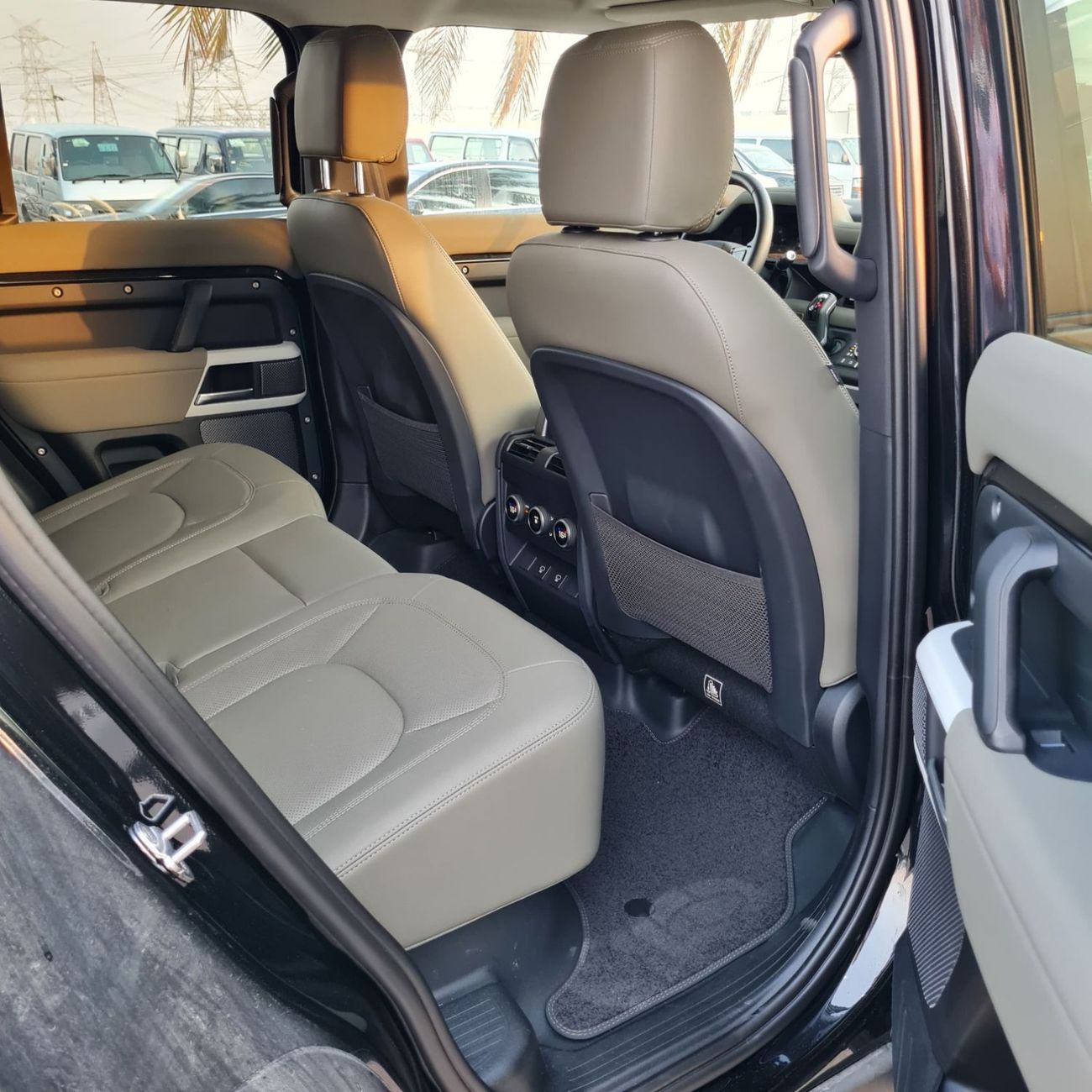 Land Rover Defender 2023 Defender 2.0L Diesel XS Edition 240ps