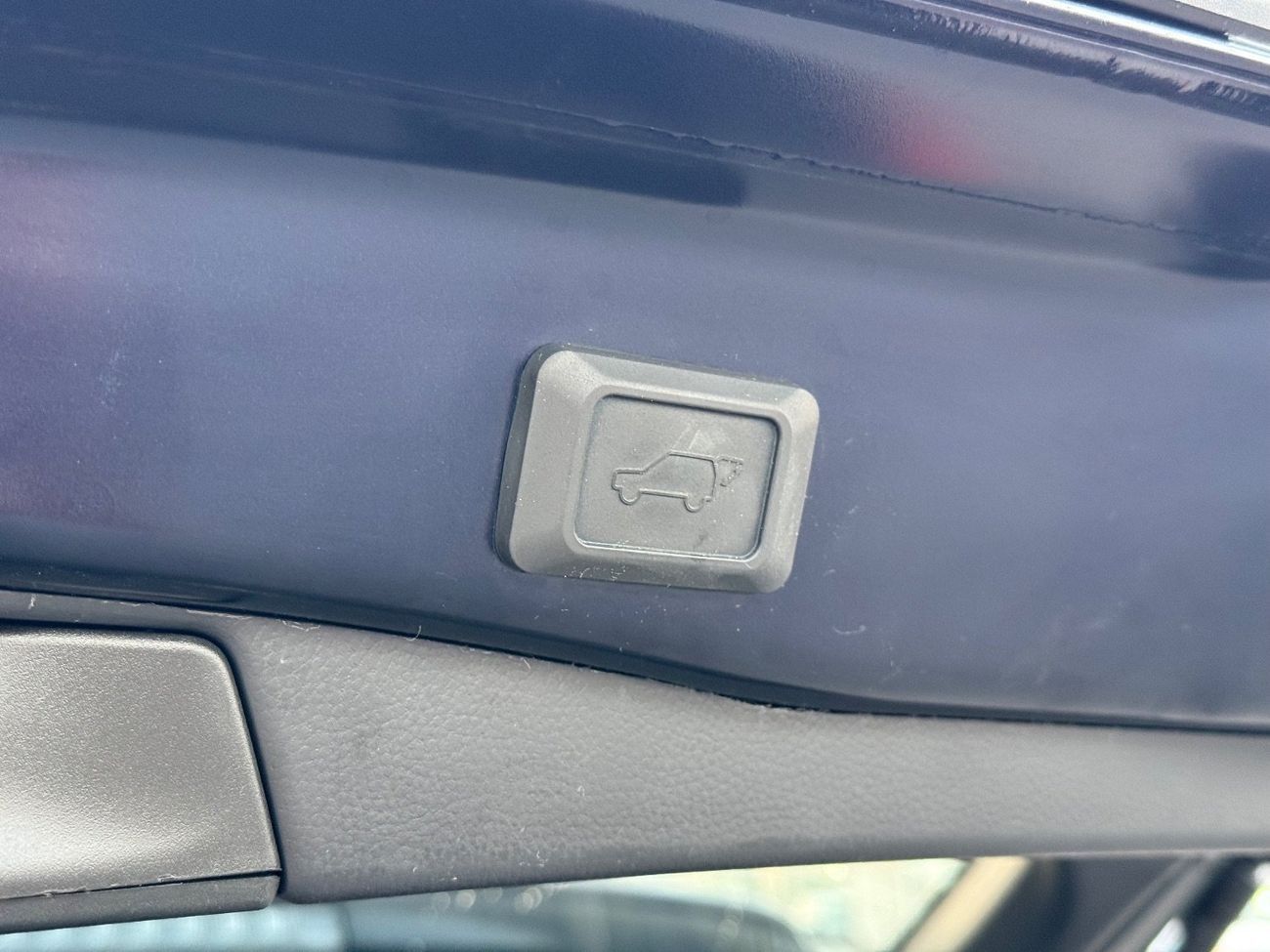 تويوتا راف ٤ 2.5L VXR Hybrid