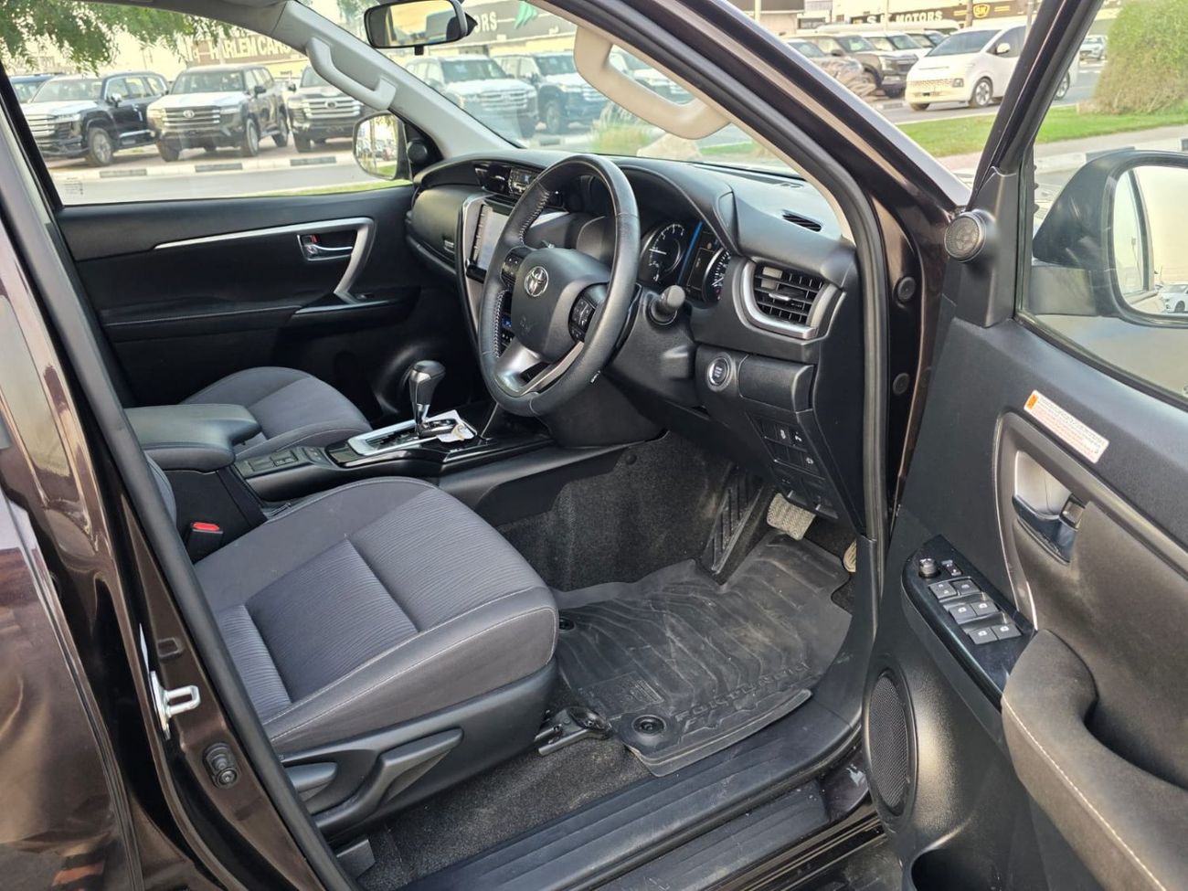 تويوتا فورتونر diesel 2.8 liter ,Right hand drive 2024 Model ,only for export available