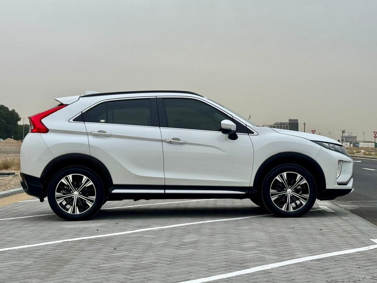 Mitsubishi Eclipse Cross GLX 1.5L