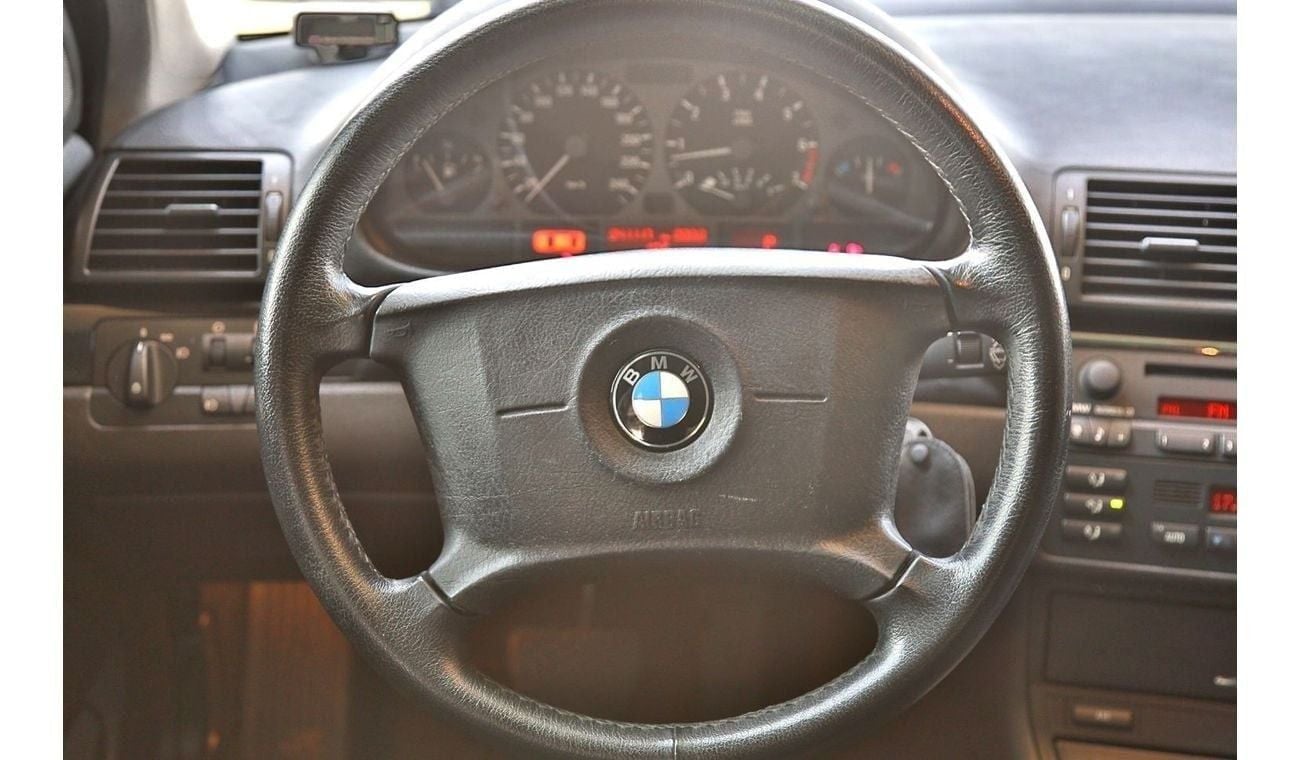 BMW 320i 2001 Japanese Specification